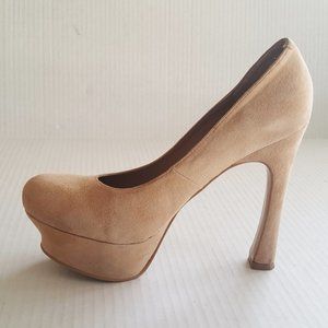KELSI DAGGER Suede Platform Pumps Sz 10 Beige 6"